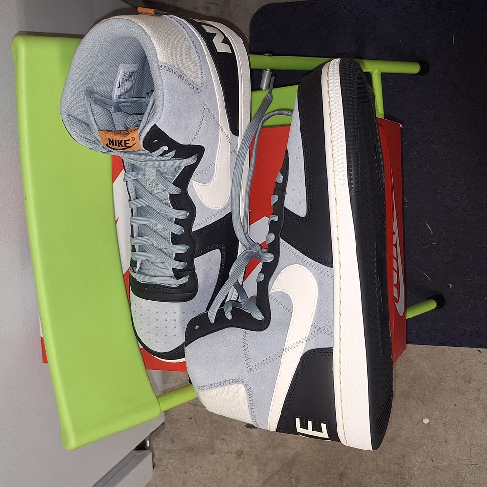 Nike High-Top TERMINATOR Sneakers - Picture 2 of 7